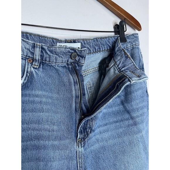 Zara Women's 10 Distressed Straight Leg Denim Jeans Classic - Picture 4 of 7